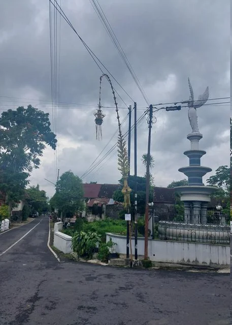 Option B: a street with decorated poles